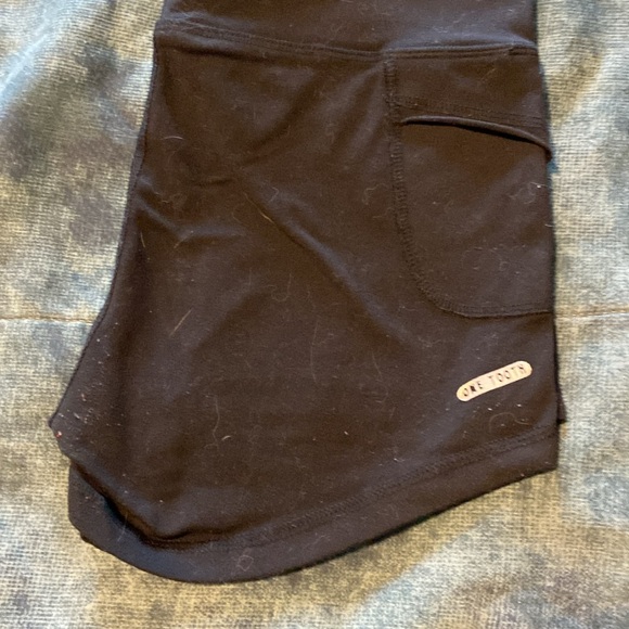 Lululemon and One Tooth shorts - Picture 4 of 9